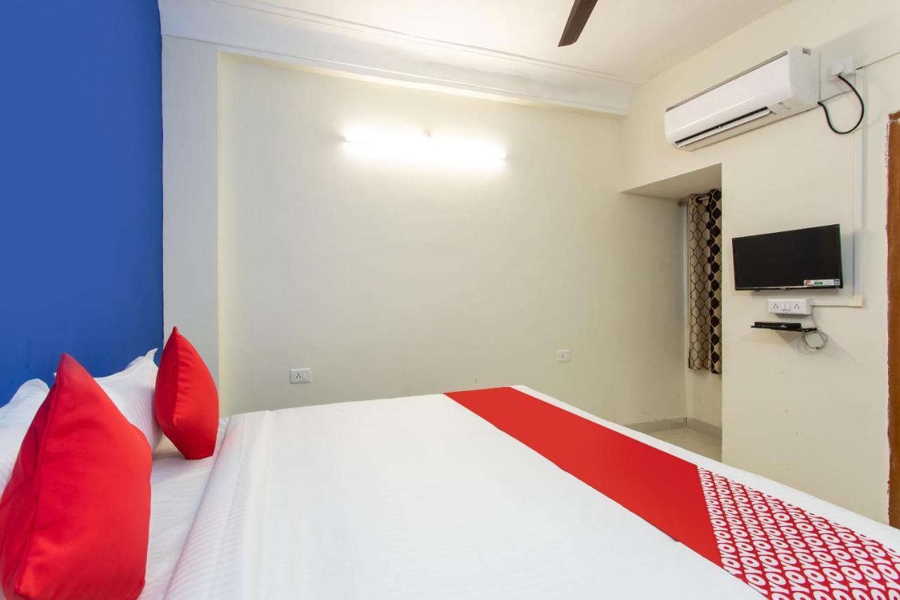 Oyo 27862 Hotel Brooklyn Indore Exteriör bild