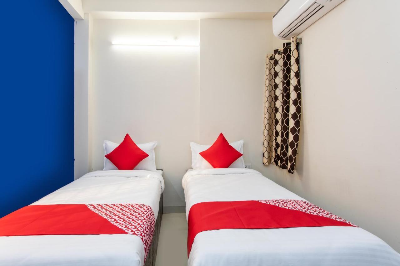 Oyo 27862 Hotel Brooklyn Indore Exteriör bild
